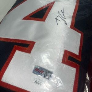 D’Andre Swift autographed custom Bears jersey with JSA Authentication